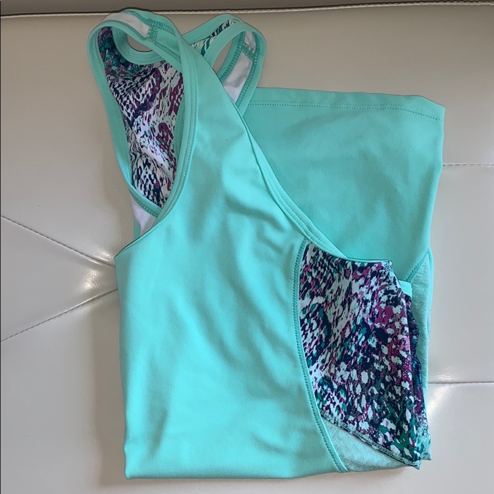 workout tank top